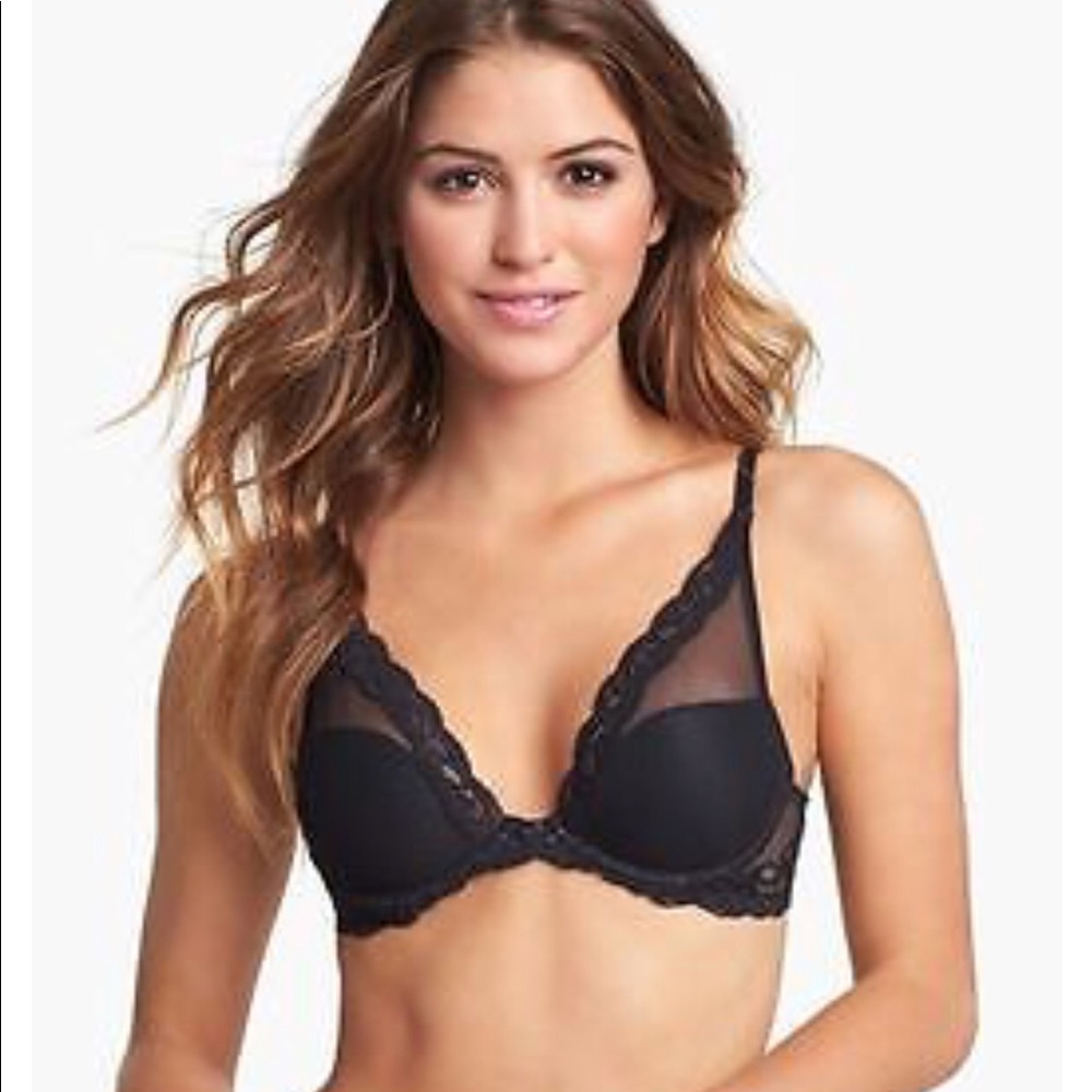 Natori Feathers Contour Plunge